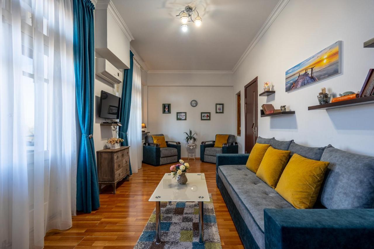 Golden View Apartment Tbilisi Eksteriør billede